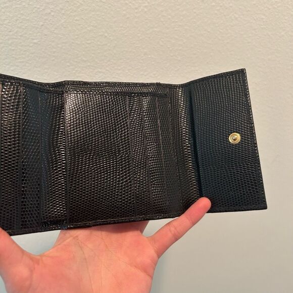Salvatore Ferragamo Short Wallet Black - Picture 8 of 13